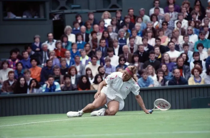 Framed Print : All England Lawn Tennis Championships at Wimbledon Ladies Singles First Round