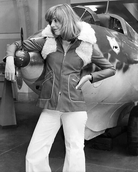 If all girl pilots wore gear like this, there would be havoc in the hangars