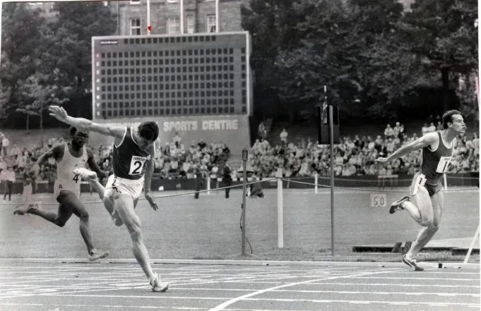Framed Print : Allan Wells 1982 sport athletics action beating Cameron Sharp