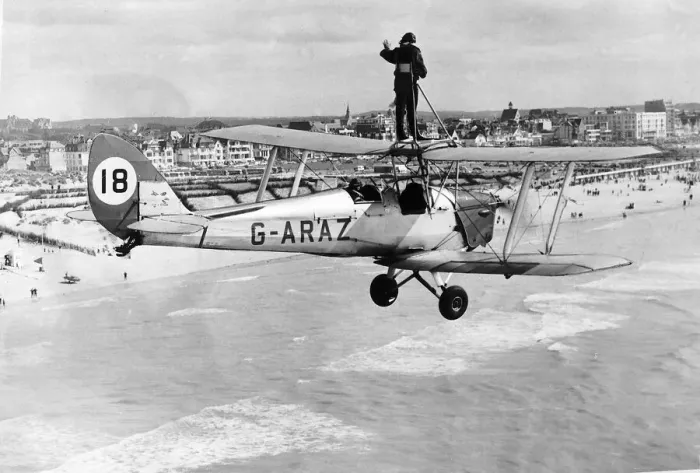Framed Print : Allanah Campbell Flew across the English Channel standing on the wing of a Tigermoth