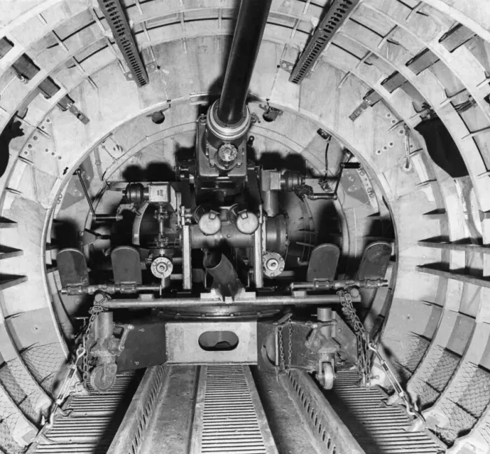 Framed Print : The Allied Airborne troops operating in Western Europe were equipped with Bofors Framed Print : The Allied Airborne troops operating in Western Europe were equipped with Bofors