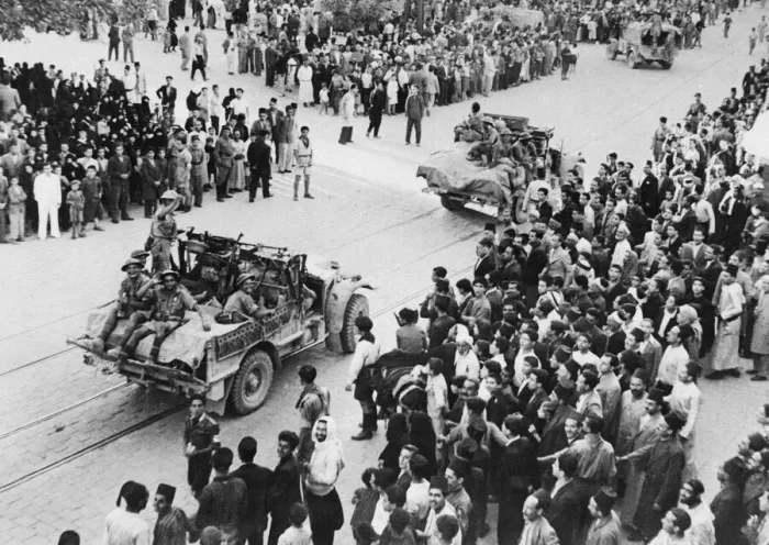 Framed Print : Allied forces enter Damascus. General view showing how the local inhabitants of Framed Print : Allied forces enter Damascus. General view showing how the local inhabitants of