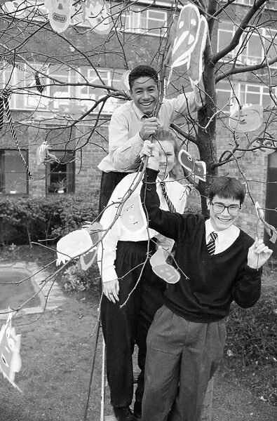Almondbury High School pupils dress almond tree as part of GCSE art for National Tree