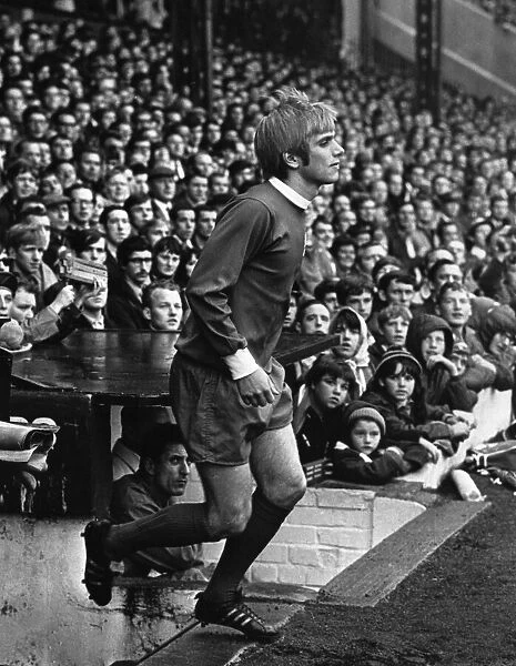 Alun Evans enters the pitch for Liverpools League Division One match against