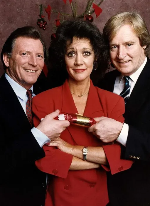 Framed Print : Amanda Barrie Actress With Fellow Actors Ken Roach Johnny Briggs In The Christmas Spirit