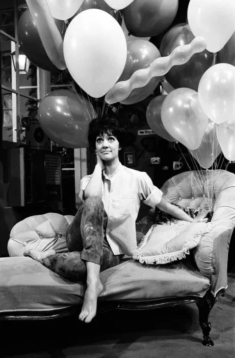 Framed Print : Amanda Barrie stars in the London production of hit broadway comedy Framed Print : Amanda Barrie stars in the London production of hit broadway comedy