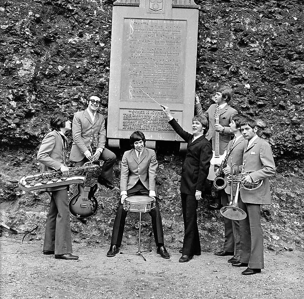 The Amboy Dukes pictured at Reading Abbey Ruins, Berkshire, in 1968