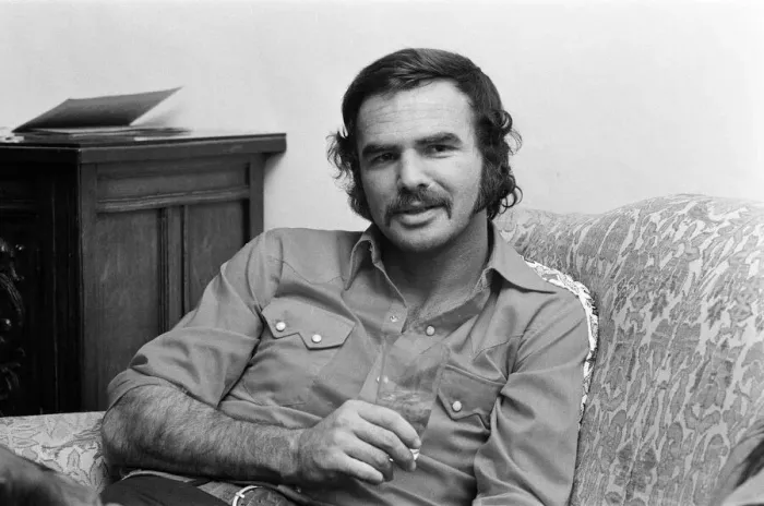 Framed Print : American actor Burt Reynolds at the Dorchester Hotel London. 6th July 1973 Framed Print : American actor Burt Reynolds at the Dorchester Hotel London. 6th July 1973