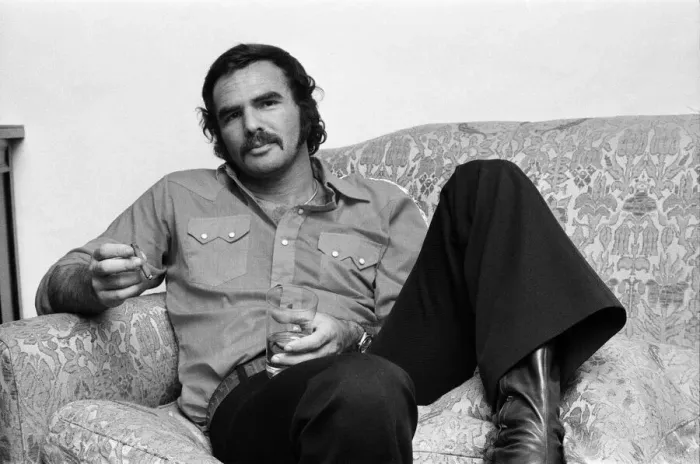 Framed Print : American actor Burt Reynolds at the Dorchester Hotel London. 6th July 1973 Framed Print : American actor Burt Reynolds at the Dorchester Hotel London. 6th July 1973