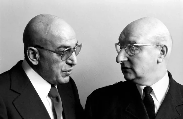 Framed Print : American actor Telly Savalas (left) who plays Kojak in the television series Framed Print : American actor Telly Savalas (left) who plays Kojak in the television series