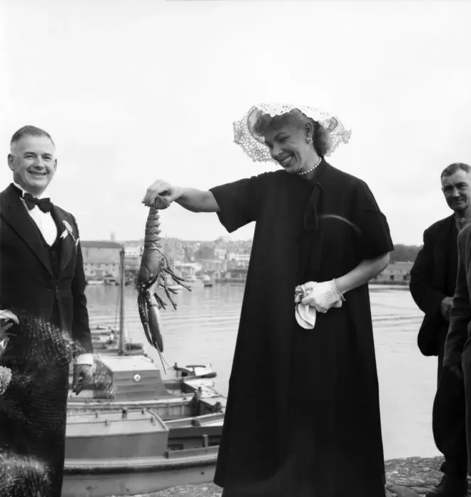 Framed Print : American actress Dolores Gray at Plymouth holding a lobster. July 1952 C3853-001