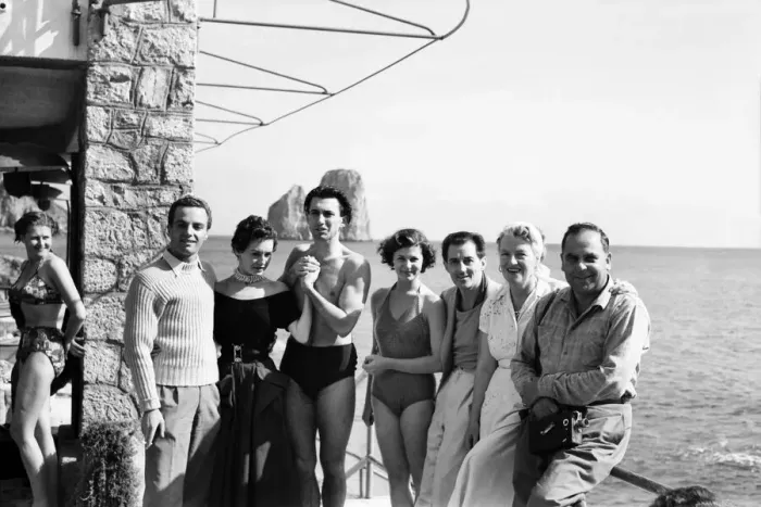 Framed Print : American actress and singer Gracie Fields with her husband and friends Anton Dolin Framed Print : American actress and singer Gracie Fields with her husband and friends Anton Dolin