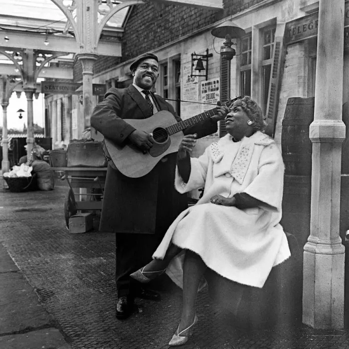 Framed Print : American Blues singer Brownie Mcghee and sister Rosetta Tharpe on set at Wilbraham Road Framed Print : American Blues singer Brownie Mcghee and sister Rosetta Tharpe on set at Wilbraham Road