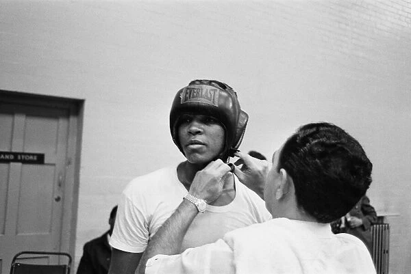 American boxer Cassius Clay Aka (Muhammad Ali) training for his non title bout against