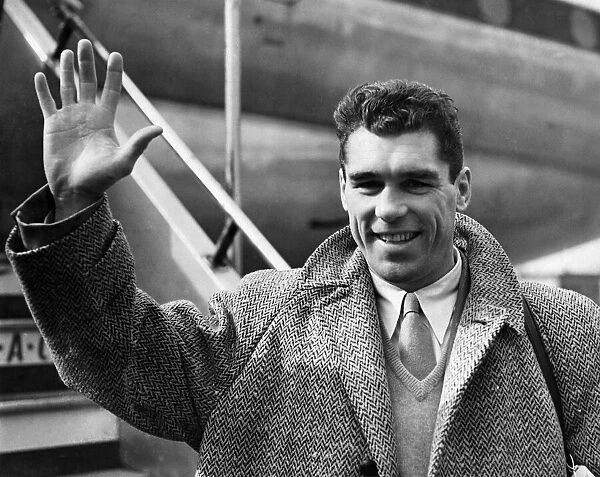 American boxer Walter Cartier photographed on his arrival at London Airport
