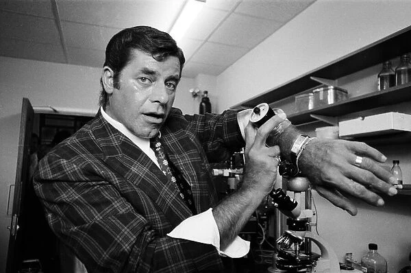 American comedian Jerry Lewis, in London for cabaret season