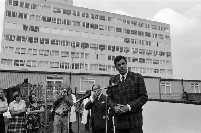 Framed Print : American comedian Jerry Lewis, in London for cabaret season Framed Print : American comedian Jerry Lewis, in London for cabaret season