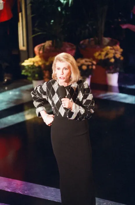 Framed Print : American Comedian Joan Rivers on stage, 7th June 1992 Framed Print : American Comedian Joan Rivers on stage, 7th June 1992