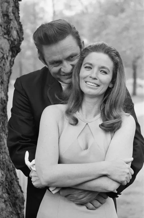 Framed Print : American country singer Johnny Cash with his wife June Carter photographed in a London Framed Print : American country singer Johnny Cash with his wife June Carter photographed in a London