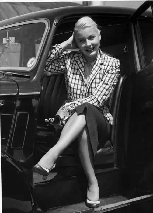 Framed Print : American film actress Barbara Payton. 25th July 1952 C3740 / 3 Framed Print : American film actress Barbara Payton. 25th July 1952 C3740 / 3