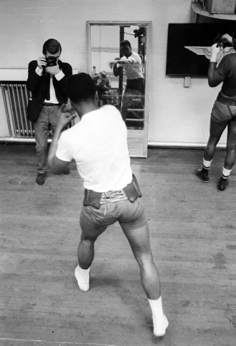 Framed Print : American heavyweight boxer Cassius Clay training ahead of his non-title heavyweight Framed Print : American heavyweight boxer Cassius Clay training ahead of his non-title heavyweight