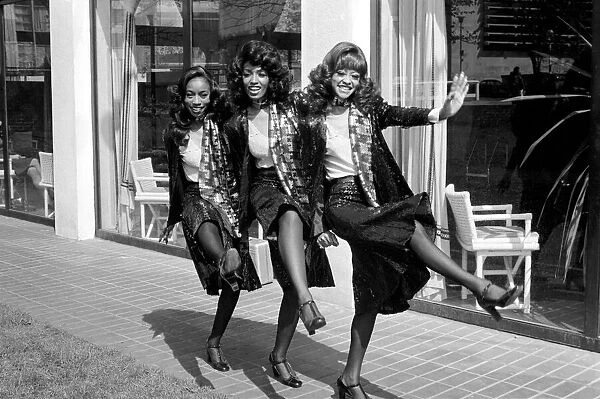 American Pop Group The Three Degrees. April 1975 75-2139-005