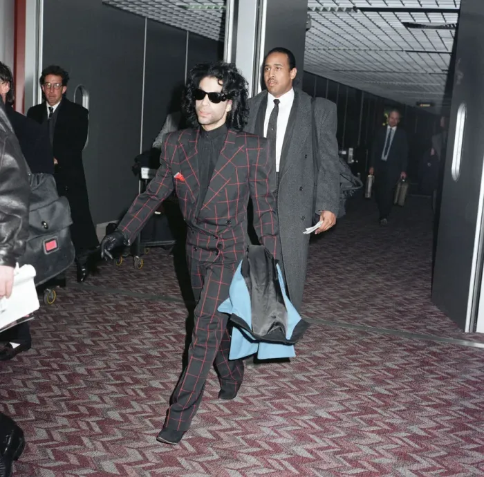 Framed Print : American pop star Prince arrives at Heathrow Airport in London. 19th January 1989