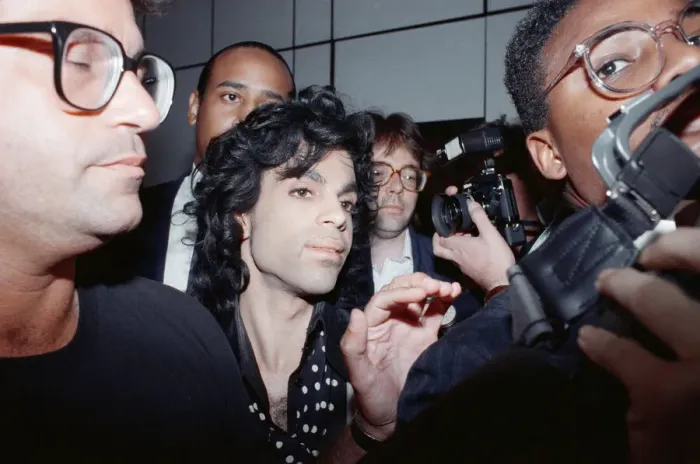 Framed Print : American pop star Prince arrives at Heathrow Airport in London ahead of his concerts Framed Print : American pop star Prince arrives at Heathrow Airport in London ahead of his concerts