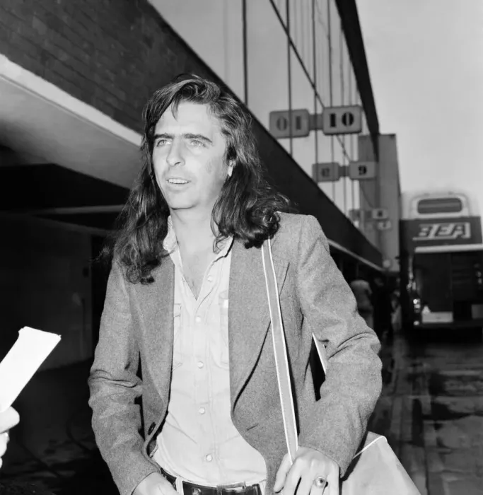 Framed Print : American rock singer Alice Cooper arrives in London ahead of his tour