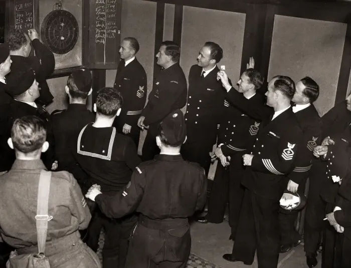Framed Print : American sailors challenge ARP personel to a game of dartsat the Cranley Arms Chelsea