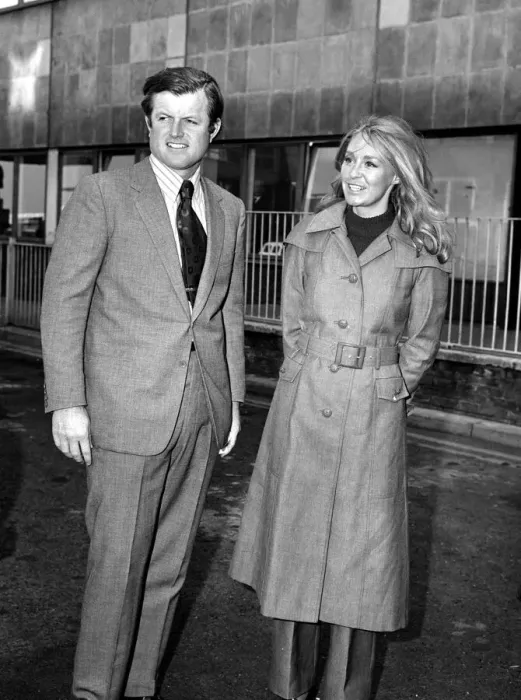 Framed Print : American senator Edward Kennedy pictured with his wife Joan on arrival at Heathrow Framed Print : American senator Edward Kennedy pictured with his wife Joan on arrival at Heathrow