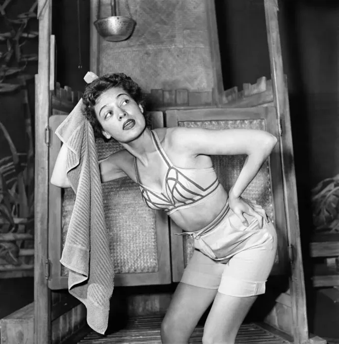 Framed Print : American singer and actress Julie Wilson, star of the Roger and Hammerstein musical Framed Print : American singer and actress Julie Wilson, star of the Roger and Hammerstein musical
