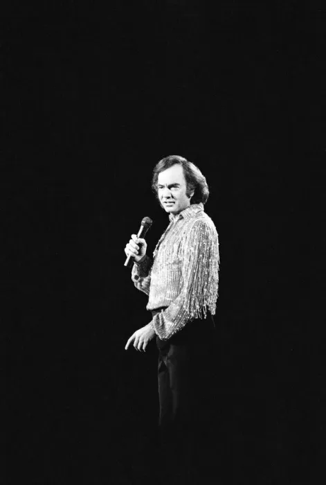 Framed Print : American singer Neil Diamond in concert at the NEC Arena, Birmingham. 2nd July 1984