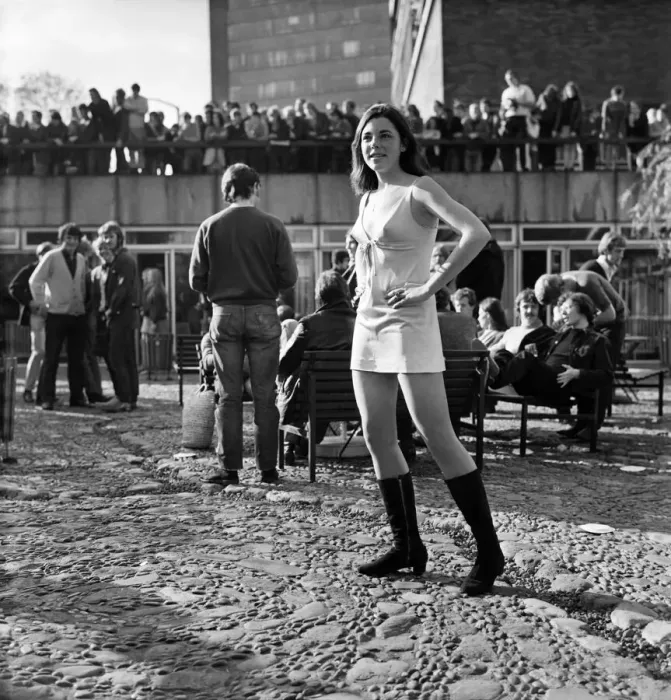 Framed Print : American student Suzanne Giddings in her revealing dress at Sheffield Students Union