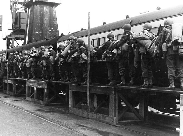 American troops entraining at M shed at Kings Dock