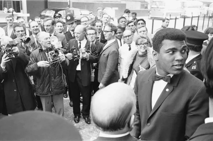Framed Print : American world champion heavyweight boxer Cassius Clay (Muhammad Ali Framed Print : American world champion heavyweight boxer Cassius Clay (Muhammad Ali