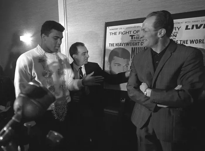 Framed Print : American world champion heavyweight boxer Muhammad Ali