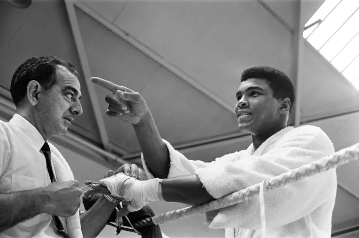 Framed Print : American world champion heavyweight boxer Muhammad Ali (formerly Cassius Clay Framed Print : American world champion heavyweight boxer Muhammad Ali (formerly Cassius Clay