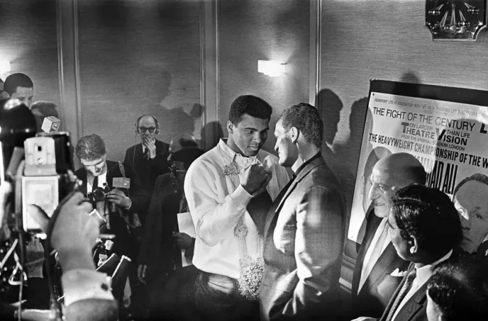Framed Print : American world champion heavyweight boxer Muhammad Ali (formerly Cassius Clay