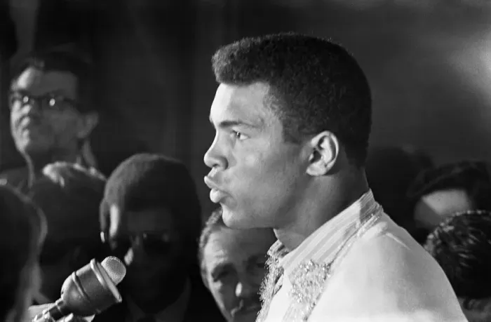 Framed Print : American world champion heavyweight boxer Muhammad Ali (formerly Cassius Clay Framed Print : American world champion heavyweight boxer Muhammad Ali (formerly Cassius Clay