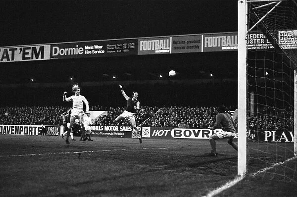 Andy Lochhead scores for Aston Villa, at Villa Park during the second leg League Cup semi
