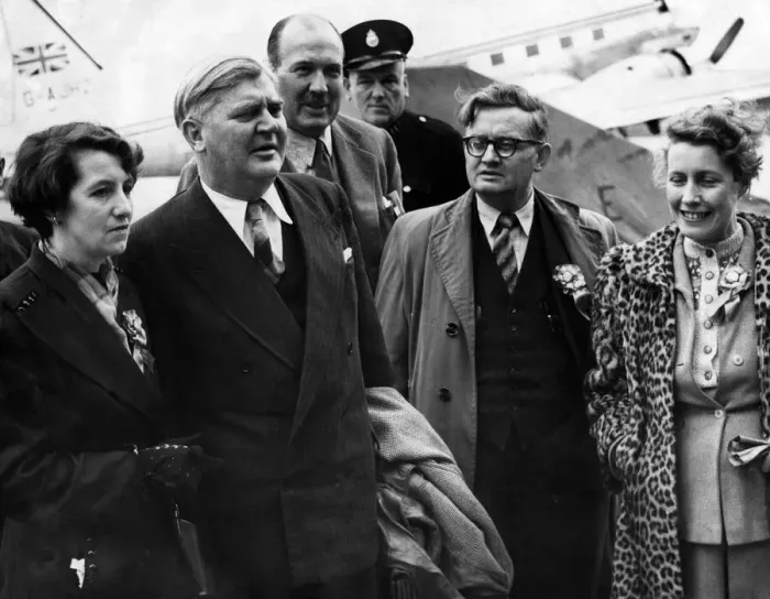Framed Print : Aneurin Bevan at Renfrew Airport, he is on a four day visit to the West of Scotland