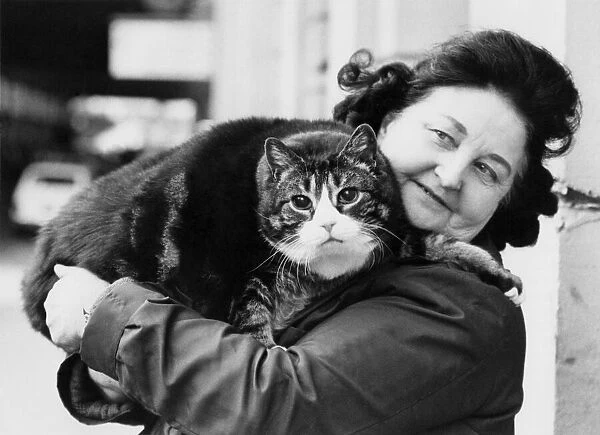 Animals - Cats Fat. Purr-fect partners... tiddles with doting owner June Watson