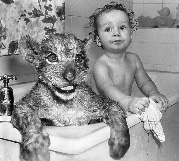 Animals: Dogs: When it comes to bath time for little 1