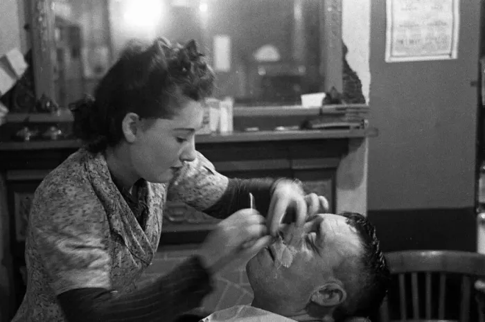 Framed Print : Ann Freedman Girl Barber working during WW2 - 1941 Women doing mens jobs during Framed Print : Ann Freedman Girl Barber working during WW2 - 1941 Women doing mens jobs during