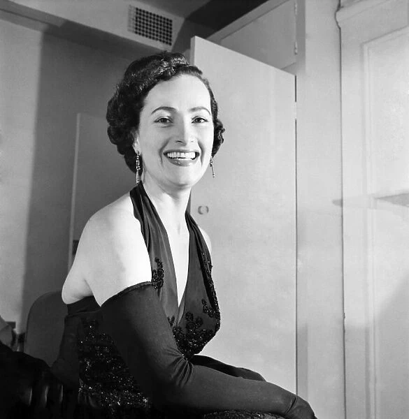 Ann Nicholas singer. March 1953 D1322
