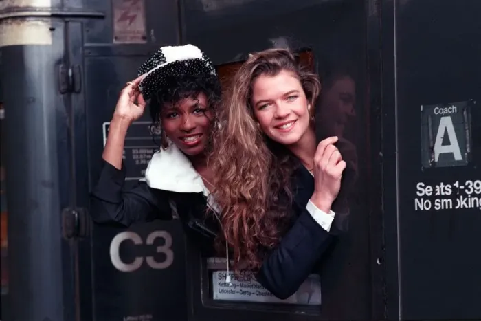 Framed Print : Annabel Croft treasure hunter and singer Sinitta at St Pancras Station London to launch