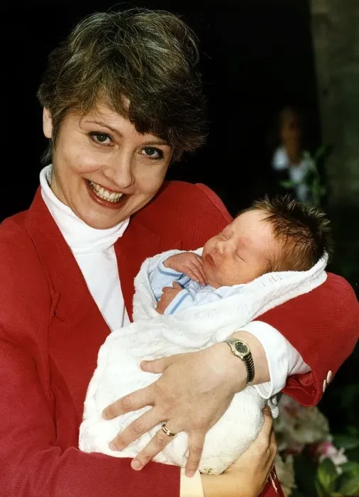 Framed Print : Anne Diamond TV Presenter with Baby Framed Print : Anne Diamond TV Presenter with Baby