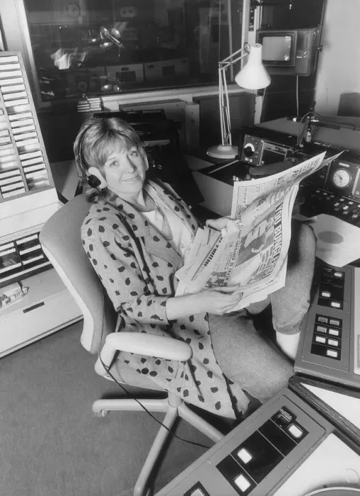 Framed Print : Anne Robinson TV Presenter May1987, in the Radio 2 Studio where she is DJ for a week Framed Print : Anne Robinson TV Presenter May1987, in the Radio 2 Studio where she is DJ for a week