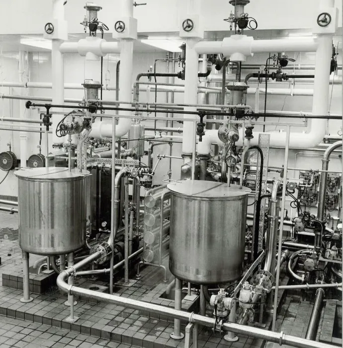 Framed Print : Ansells Brewery. A view of the fully automatic pasteurisers in the process room Framed Print : Ansells Brewery. A view of the fully automatic pasteurisers in the process room